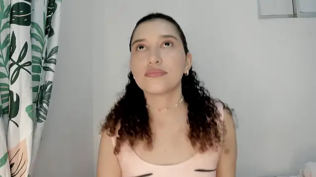 gabriela duarte1 online show from 06/06/26, 01:00