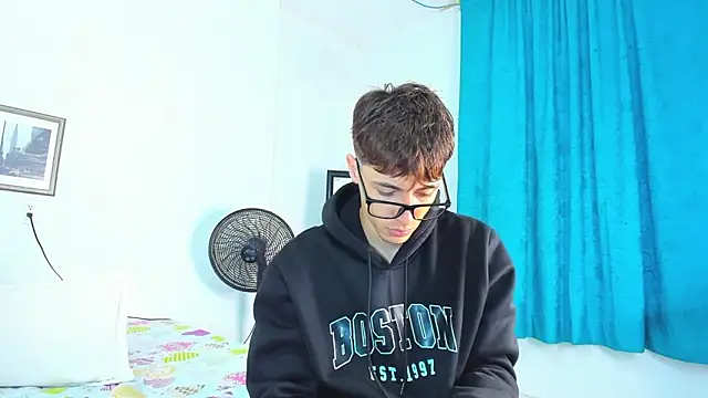 AlessandroDybala online show from 04/15/26, 12:12