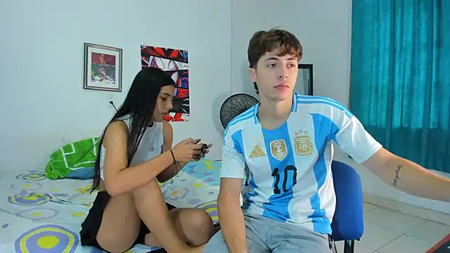 Snapshot of AlessandroDybala chatting on 06/22/26, 01:52 AlessandroDybala online show from 06/22/26, 01:52