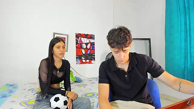 Snapshot of AlessandroDybala chatting on 07/08/26, 12:53 AlessandroDybala online show from 07/08/26, 12:53
