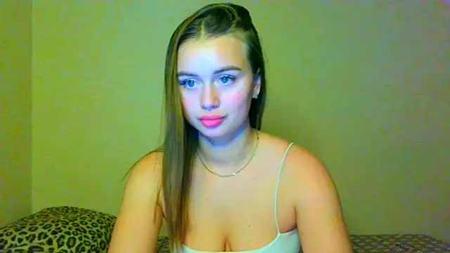 Snapshot of heart_eternity_dilara chatting on 12/01/25, 03:28 heart eternity dilara online show from 12/01/25, 03:28