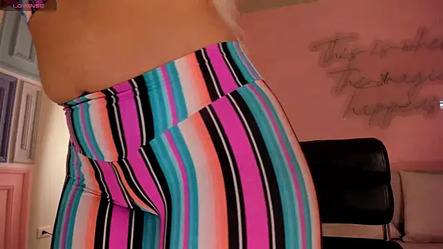 AnnaBrooks1 online show from 03/18/25, 07:31