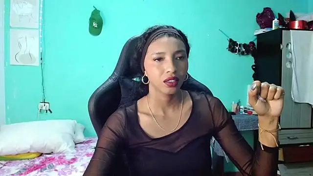 Snapshot of sensitive_brunette chatting on 05/11/26, 06:05 sensitive brunette online show from 05/11/26, 06:05