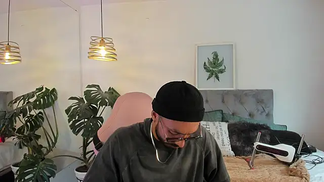 Snapshot of Tom_cooper_ chatting on 11/26/25, 12:50 Tom cooper online show from 11/26/25, 12:50