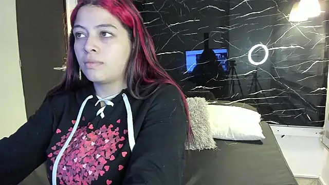 Snapshot of Sofiia-Rubb chatting on 04/29/26, 04:16 Sofiia-Rubb online show from 04/29/26, 04:16