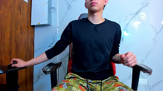 Snapshot of JeanRam18 chatting on 03/04/26, 01:06 JeanRam18 online show from 03/04/26, 01:06