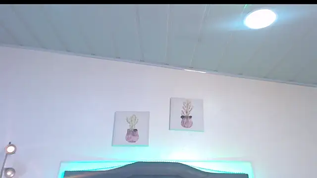 candy lux  online show from 11/24/25, 07:35