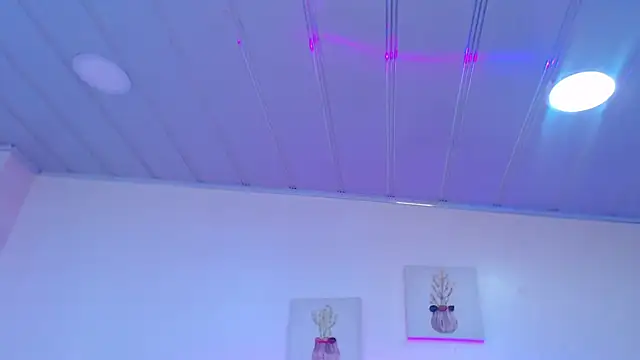 candy lux  online show from 04/29/26, 01:59