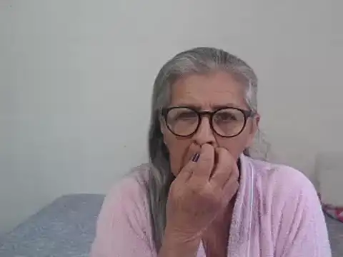 Snapshot of candy_mature_ chatting on 01/15/25, 04:54 candy mature online show from 01/15/25, 04:54