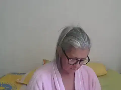 Snapshot of candy_mature_ chatting on 01/16/25, 04:18 candy mature online show from 01/16/25, 04:18