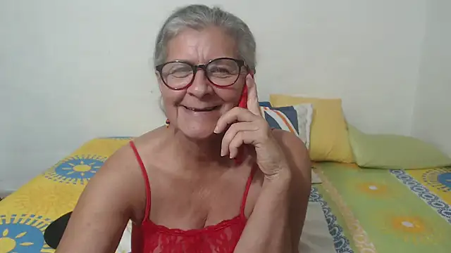 Snapshot of candy_mature_ chatting on 02/05/25, 12:31 candy mature online show from 02/05/25, 12:31