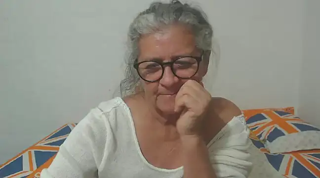 Snapshot of candy_mature_ chatting on 02/20/25, 01:25 candy mature online show from 02/20/25, 01:25