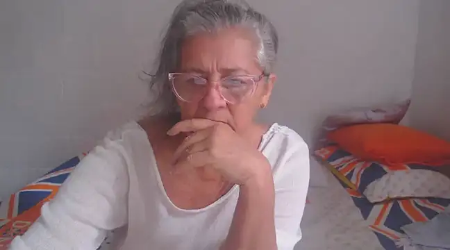 Snapshot of candy_mature_ chatting on 02/24/25, 03:42 candy mature online show from 02/24/25, 03:42