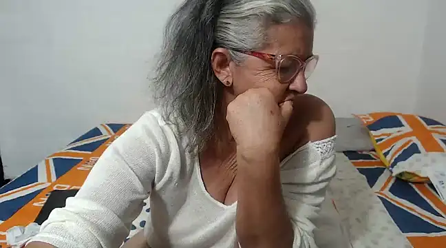 Snapshot of candy_mature_ chatting on 02/25/25, 12:58 candy mature online show from 02/25/25, 12:58