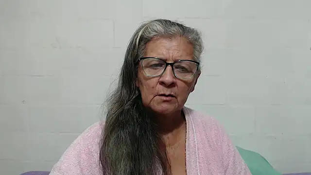 Snapshot of candy_mature_ chatting on 10/05/25, 12:25 candy mature online show from 10/05/25, 12:25