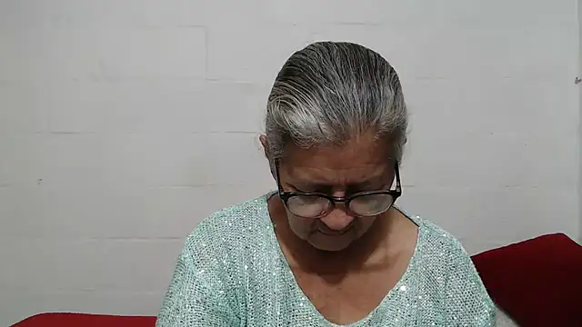 Snapshot of candy_mature_ chatting on 10/12/25, 11:20 candy mature online show from 10/12/25, 11:20