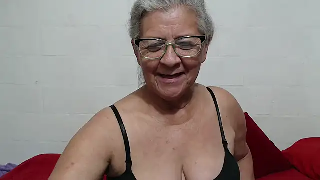 Snapshot of candy_mature_ chatting on 10/22/25, 11:37 candy mature online show from 10/22/25, 11:37