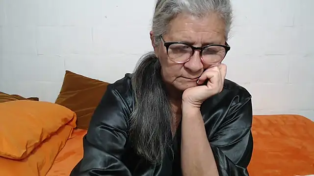 candy mature  online show from 01/08/26, 10:17