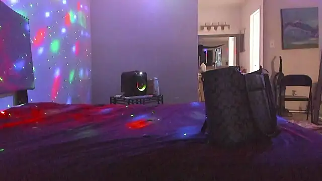 yiauana online show from 02/22/26, 02:13