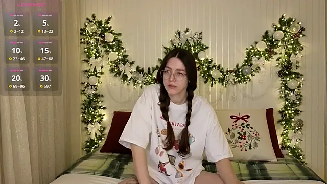 Ester Hill online show from 12/17/24, 10:22