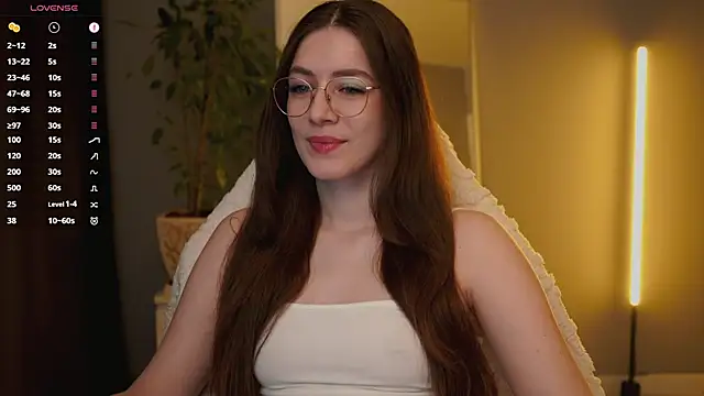 Ester Hill online show from 02/11/26, 03:55