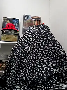 ElliMoor online show from 12/09/24, 07:28