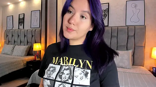 sweet--emily online show from 12/31/24, 02:51