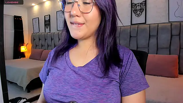 sweet--emily online show from 02/13/25, 04:54