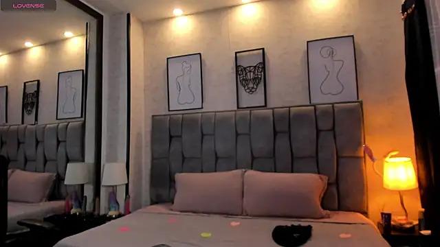 sweet--emily online show from 02/15/25, 07:27