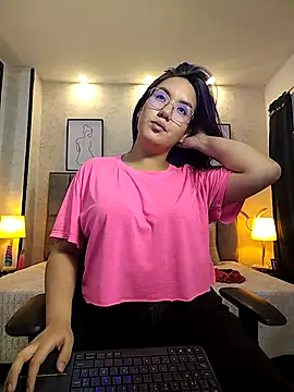 sweet--emily online show from 02/23/25, 10:39