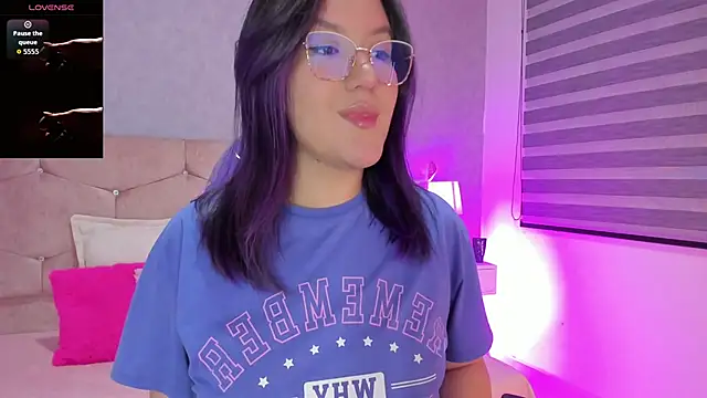 sweet--emily online show from 10/01/25, 03:23