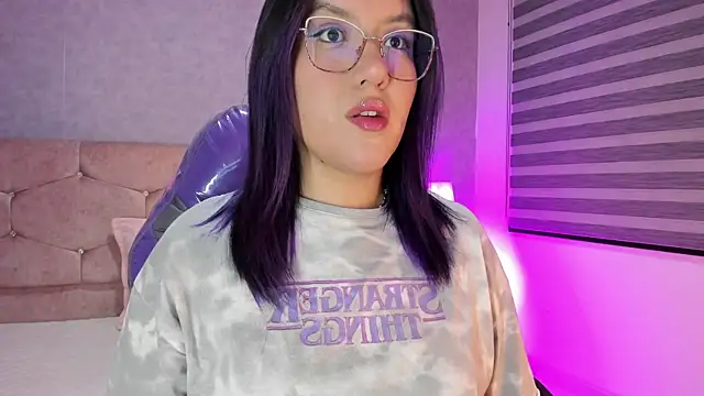 sweet--emily online show from 10/03/25, 04:09