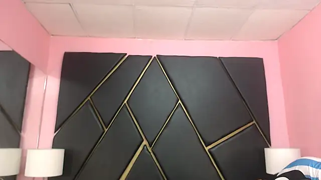 Snapshot of MilanZaire chatting on 09/13/25, 06:51 MilanZaire online show from 09/13/25, 06:51