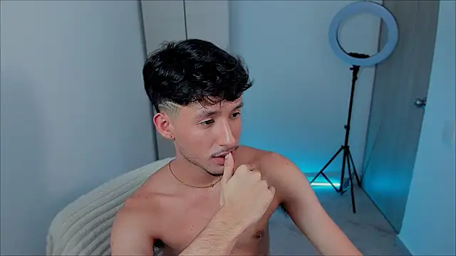 dimitri targaryen online show from 12/17/24, 02:44