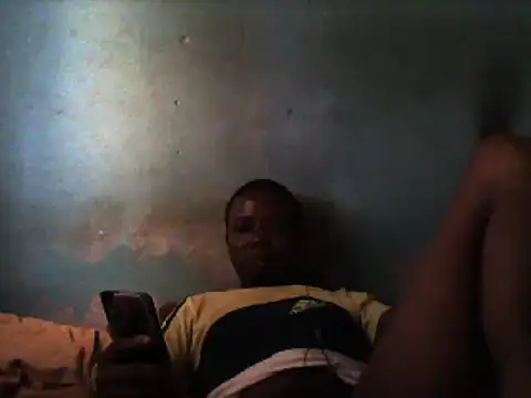 Snapshot of little__joy chatting on 03/06/25, 01:46 little  joy online show from 03/06/25, 01:46