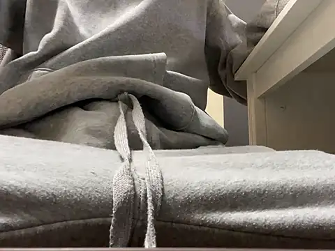 Snapshot of lkun9 chatting on 01/10/25, 08:51 lkun9 online show from 01/10/25, 08:51