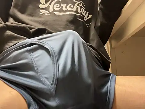 Snapshot of lkun9 chatting on 10/04/25, 03:59 lkun9 online show from 10/04/25, 03:59