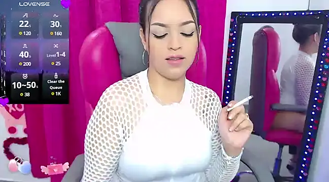 krysten ritter2 online show from 12/07/24, 08:11