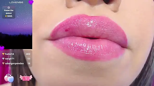 krysten ritter2 online show from 02/08/25, 09:46