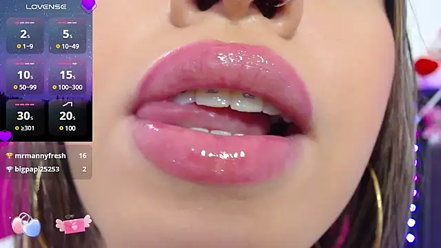 krysten ritter2 online show from 03/18/25, 10:46