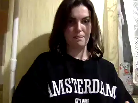 Snapshot of Karolina_llove chatting on 12/02/24, 04:31 Karolina llove online show from 12/02/24, 04:31