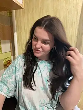 Snapshot of Karolina_llove chatting on 12/21/24, 11:01 Karolina llove online show from 12/21/24, 11:01