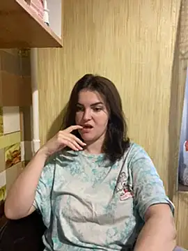 Snapshot of Karolina_llove chatting on 01/11/25, 01:53 Karolina llove online show from 01/11/25, 01:53