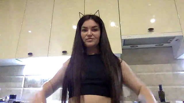 Snapshot of Karolina_llove chatting on 10/10/25, 08:08 Karolina llove online show from 10/10/25, 08:08