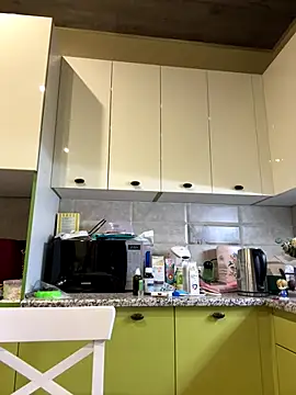 Snapshot of Karolina_llove chatting on 10/17/25, 10:12 Karolina llove online show from 10/17/25, 10:12