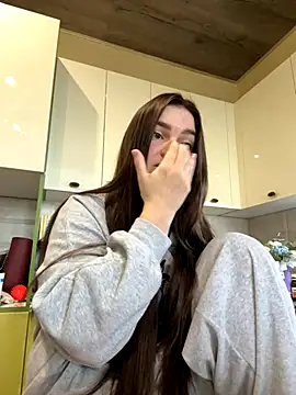 Snapshot of Karolina_llove chatting on 10/28/25, 07:23 Karolina llove online show from 10/28/25, 07:23