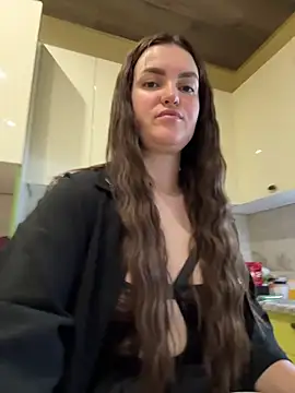 Snapshot of Karolina_llove chatting on 11/13/25, 12:09 Karolina llove online show from 11/13/25, 12:09