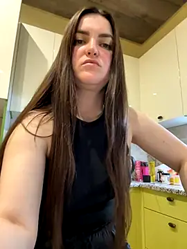 Snapshot of Karolina_llove chatting on 11/15/25, 03:52 Karolina llove online show from 11/15/25, 03:52