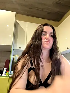 Snapshot of Karolina_llove chatting on 11/16/25, 08:36 Karolina llove online show from 11/16/25, 08:36