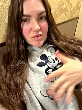 Snapshot of Karolina_llove chatting on 11/26/25, 12:39 Karolina llove online show from 11/26/25, 12:39